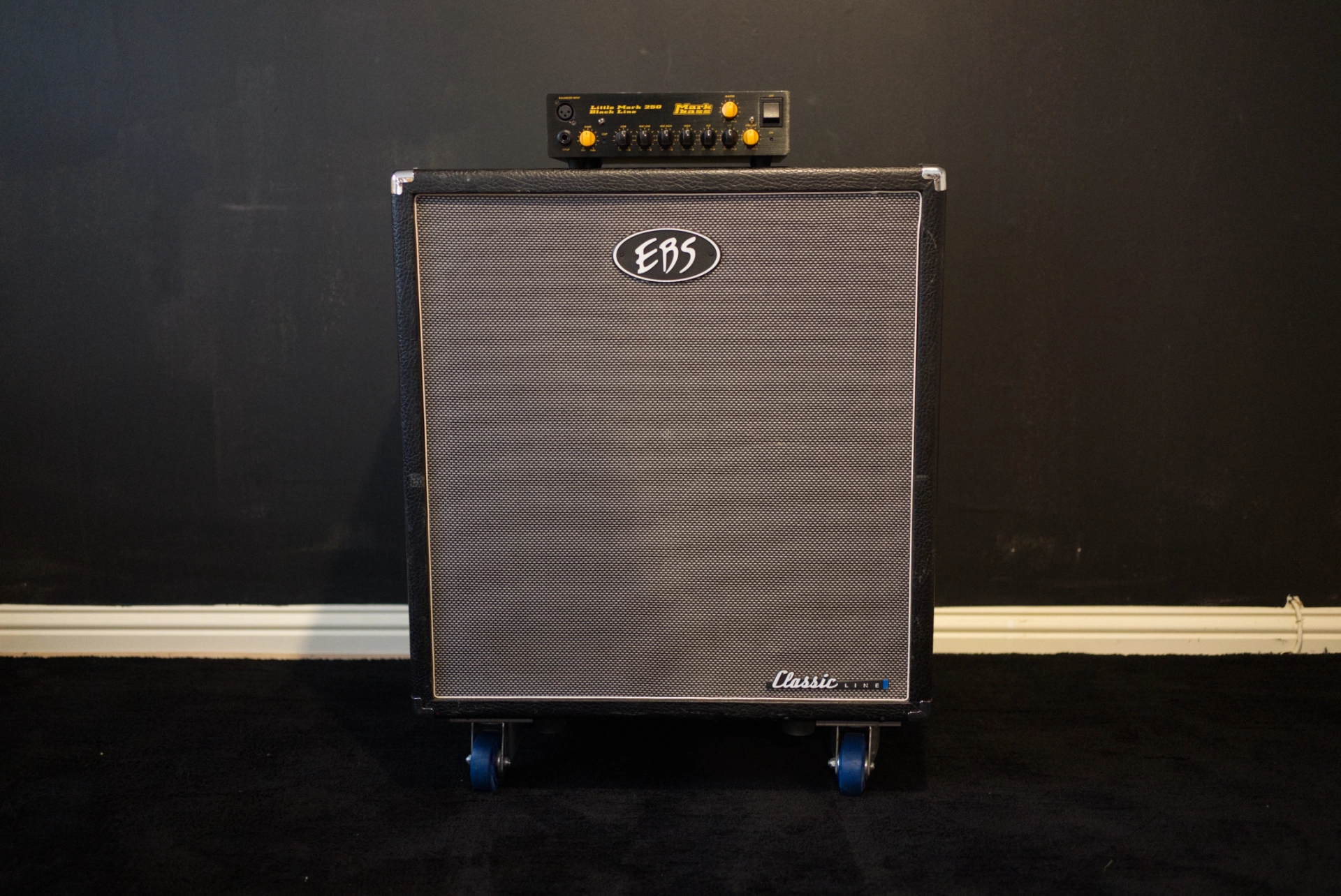 EBS Classic Line 4x10 bass cab + Mark Bass amp head